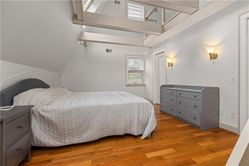 1355 Washington Road Pittsburgh, PA 15228 - Photo 22 of 49 Primary suite.