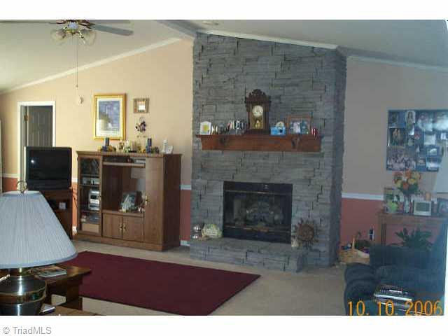 1500 Becky Hill Road Lexington, NC 27295 - Photo 4 of 8 Other. Huge living room with gas log fireplace.