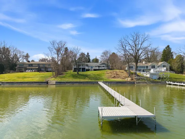 $2,299,000 | W398N6198 Mary Lane, Oconomowoc, WI 53066