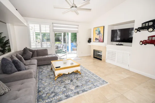 $8,000 | 40600 VÃa Fonda, Palm Desert, CA 92260