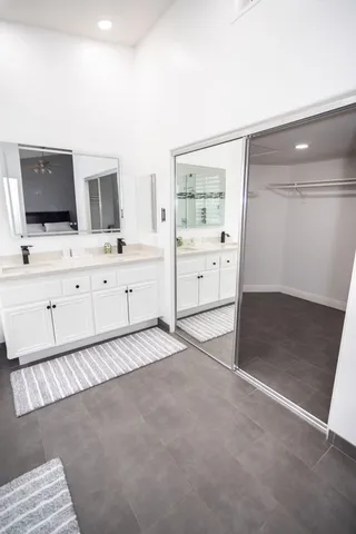 $8,000 | 40600 VÃa Fonda, Palm Desert, CA 92260