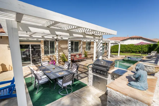 $8,000 | 40600 VÃa Fonda, Palm Desert, CA 92260