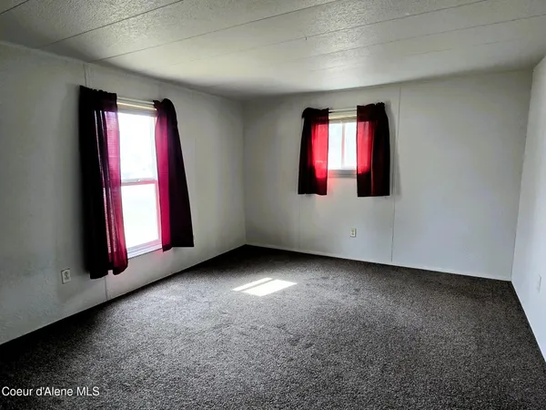 $299,000 | 31889 North 4th Avenue, Spirit Lake, ID 83869