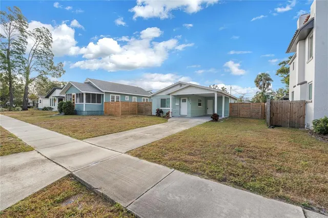 $2,400 | 5026 3rd Avenue South, St. Petersburg, FL 33707