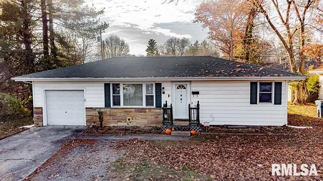 $115,000 | 4 Hillside Drive, Mount Vernon, IL 62864