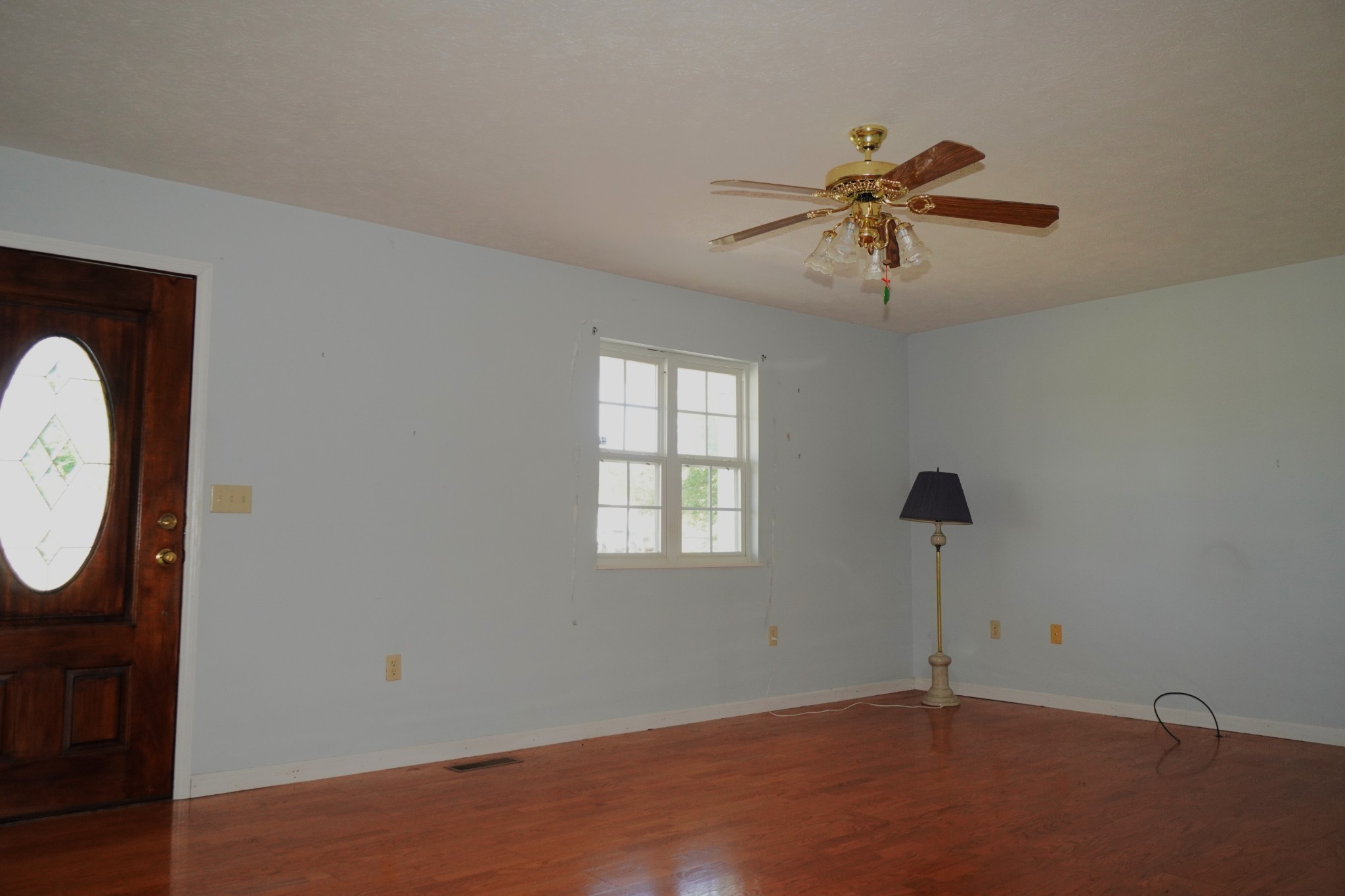 1691 Mullins Road Russellville, TN 37860 - Photo 4 of 23 a view of an empty room with a window