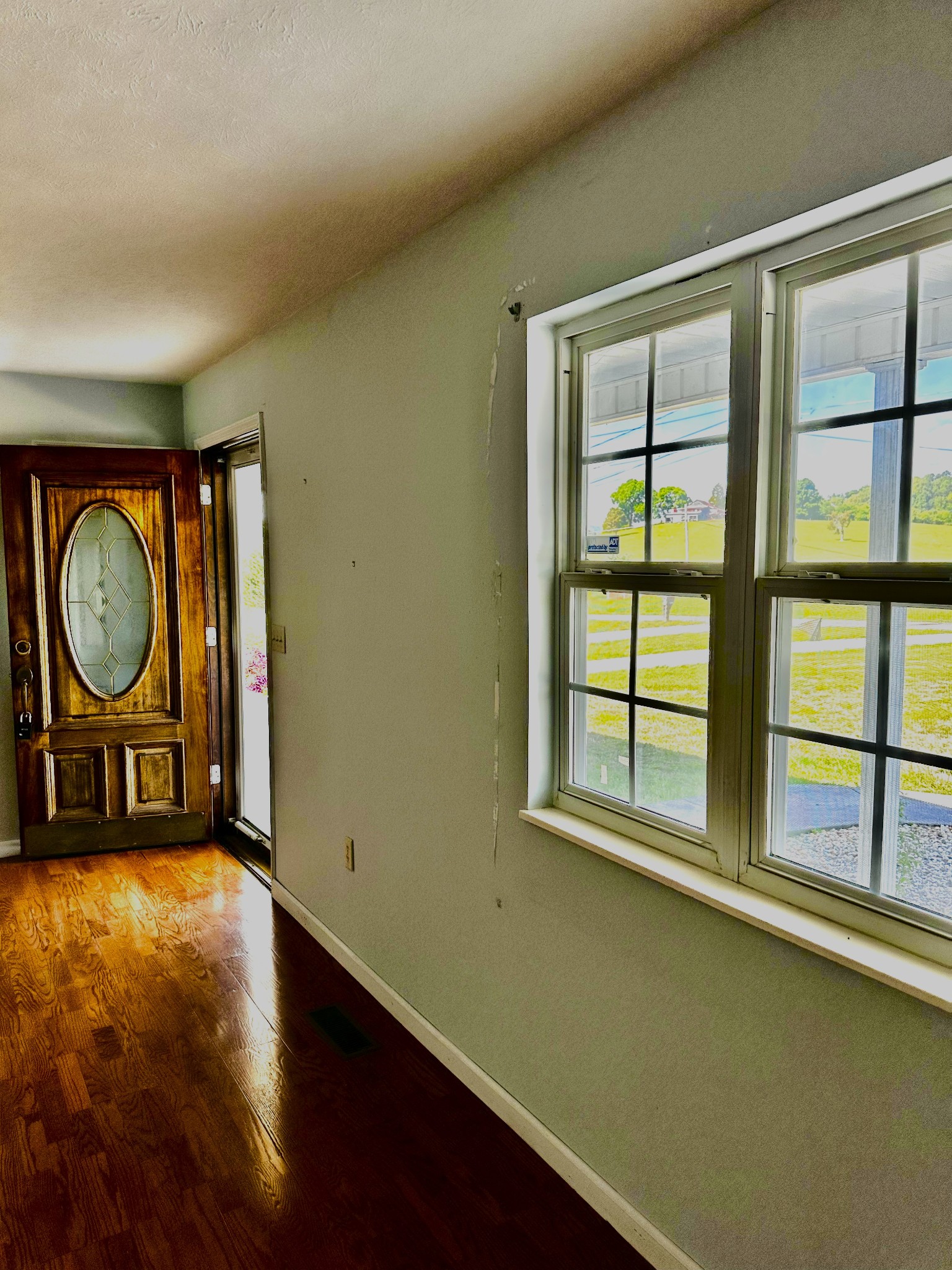 1691 Mullins Road Russellville, TN 37860 - Photo 5 of 23 a view of a room with window and mirror