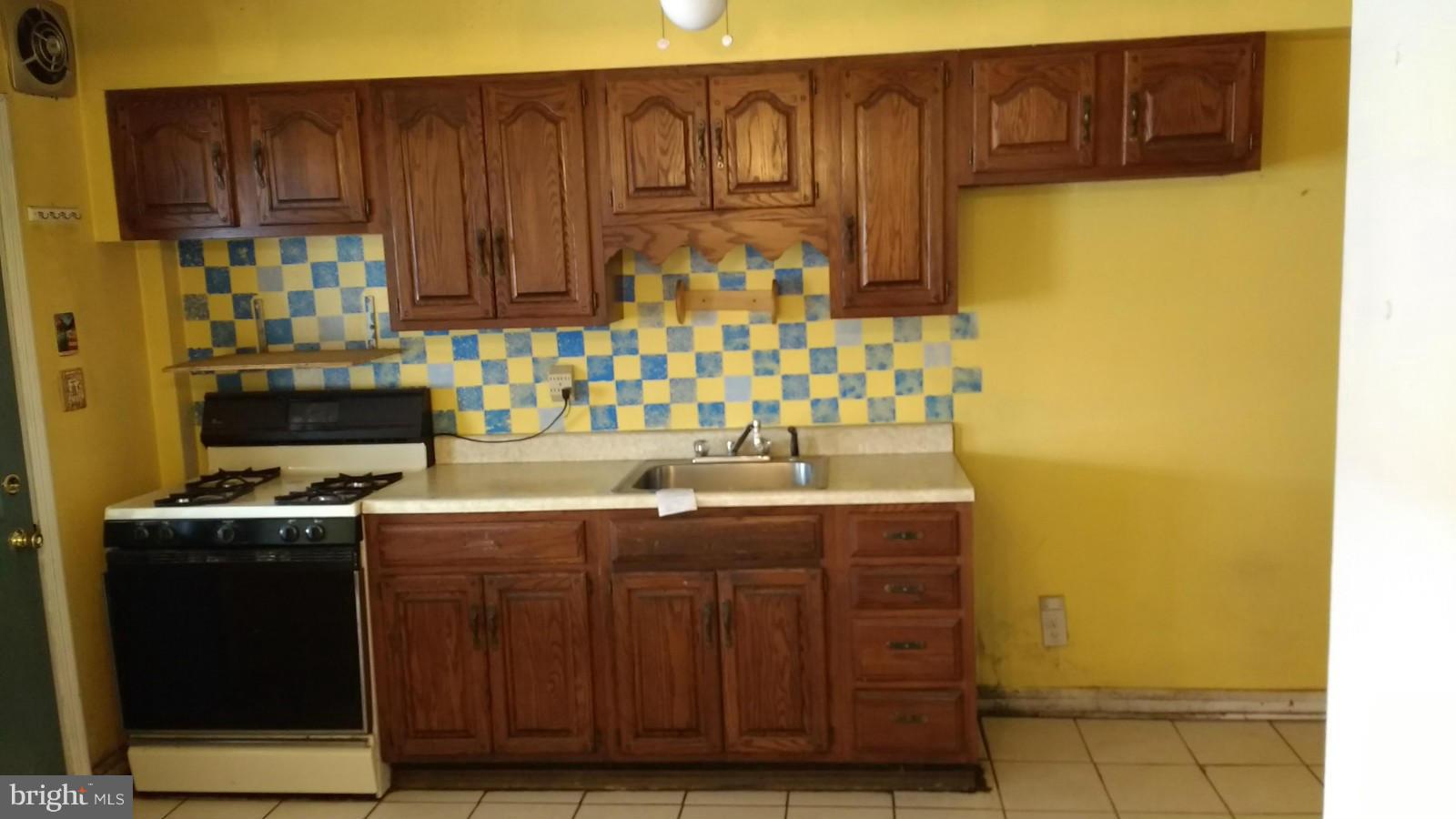 3424 Dunran Road Baltimore, MD 21222 - Photo 4 of 13 Kitchen