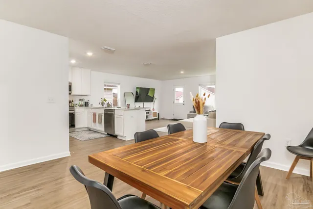 $2,095 | 6793 Paso Fino Drive, Pensacola, FL 32526