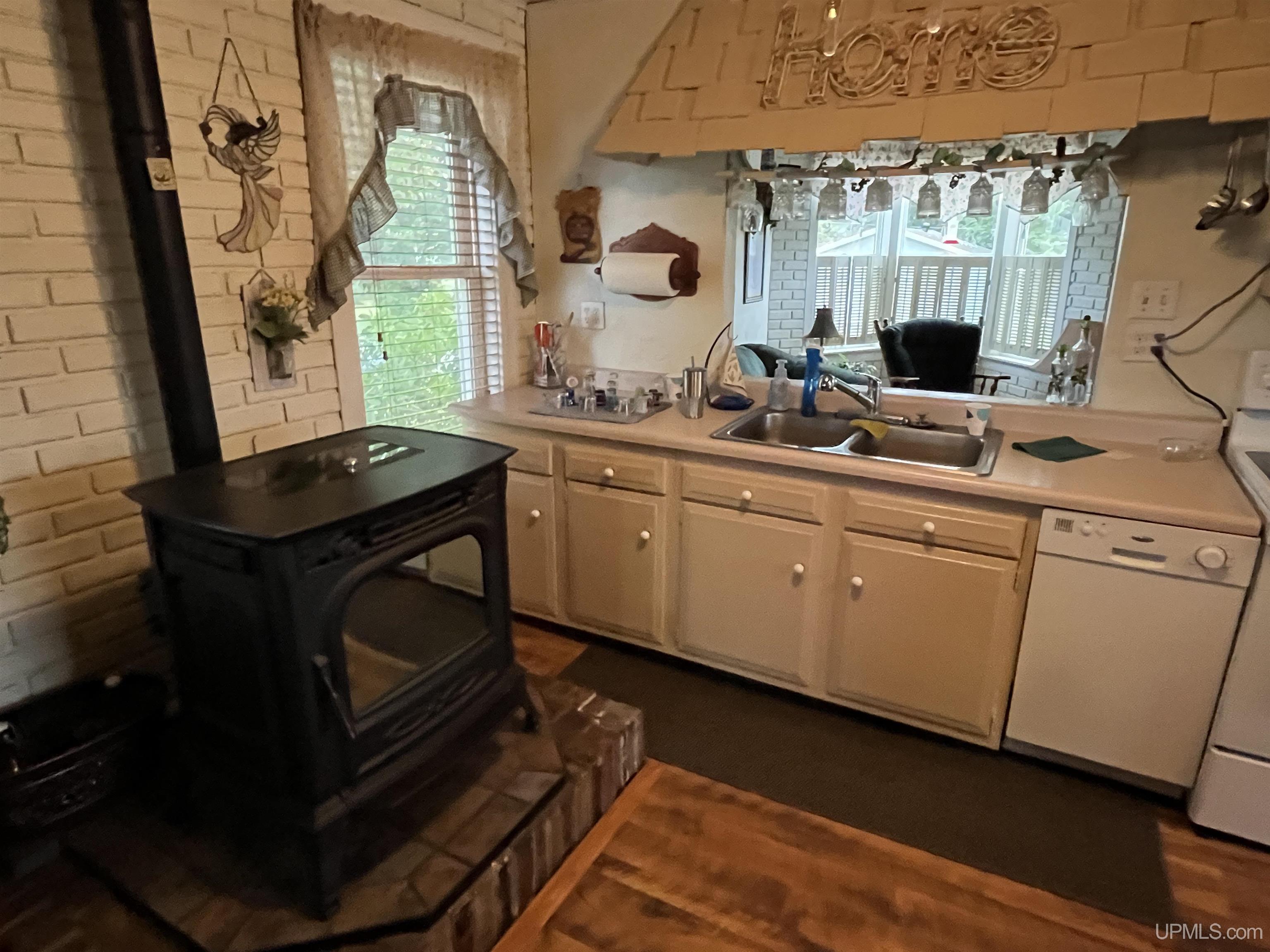 285 Prospect Street Ishpeming, MI 49849 - Photo 4 of 7