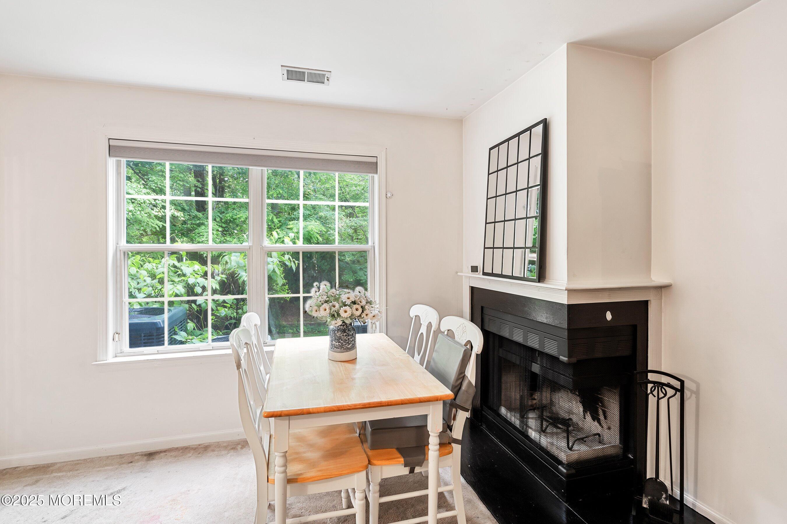 102 Raintree Court, Unit 102 Helmetta, NJ 08828 - Photo 11 of 23 10-Dining