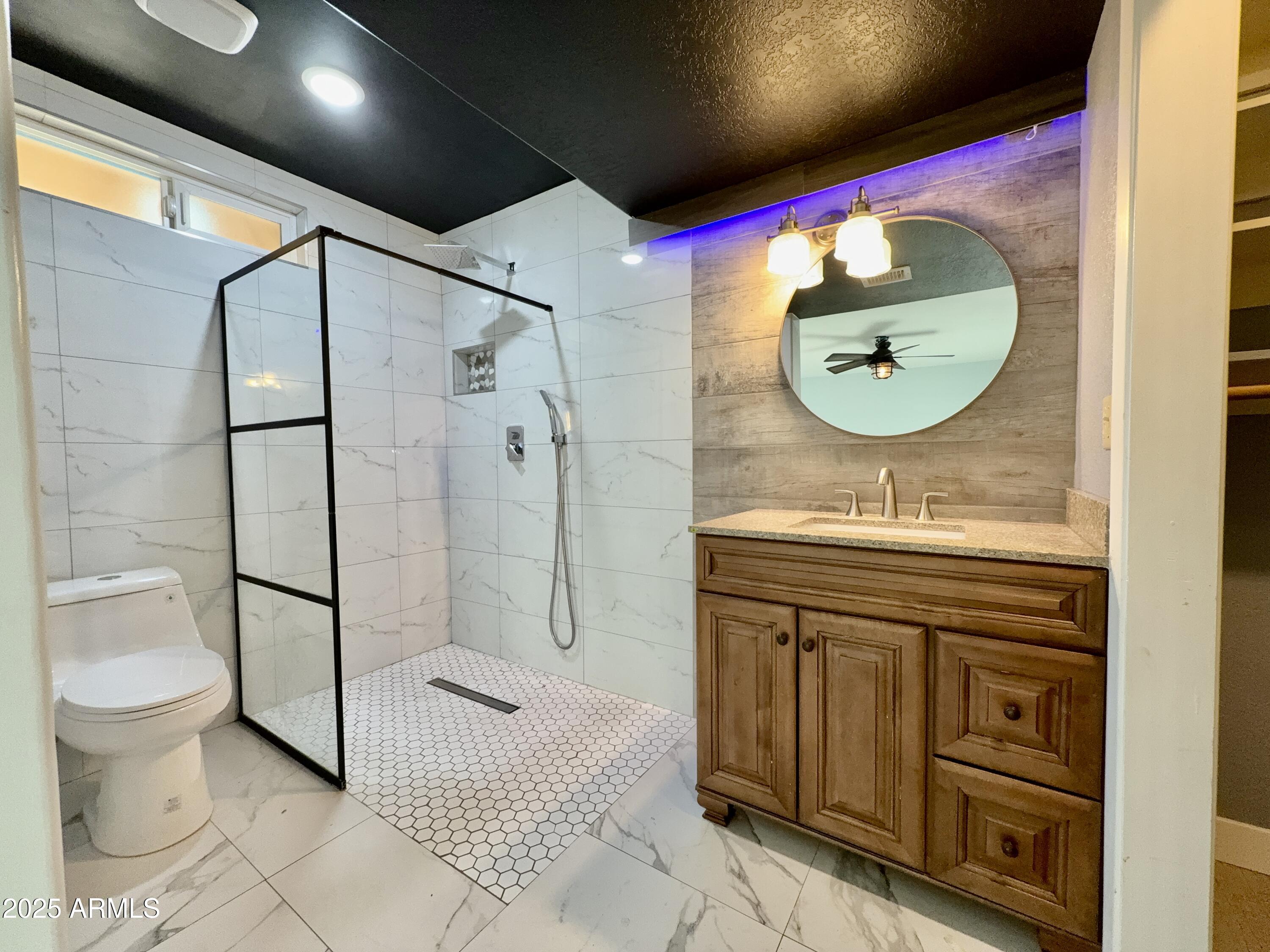 13410 North 47th Place Phoenix, AZ 85032 - Photo 17 of 34 F6FBE609-2A89-425D-80B0-8CA045F1A51A_1_2