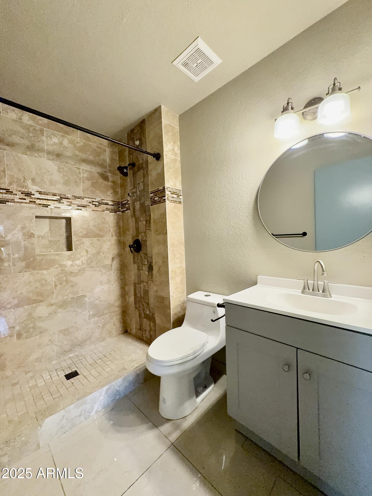 13410 North 47th Place Phoenix, AZ 85032 - Photo 21 of 34 EBBF2CE8-25DA-4244-B2A6-DB4EF03281A7_1_2