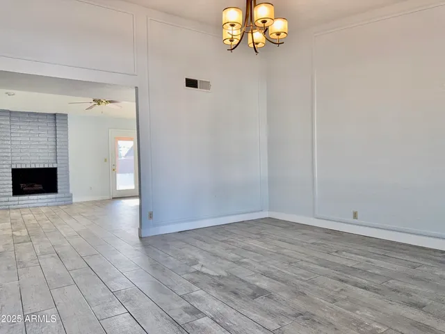 $2,700 | 13410 North 47th Place, Phoenix, AZ 85032