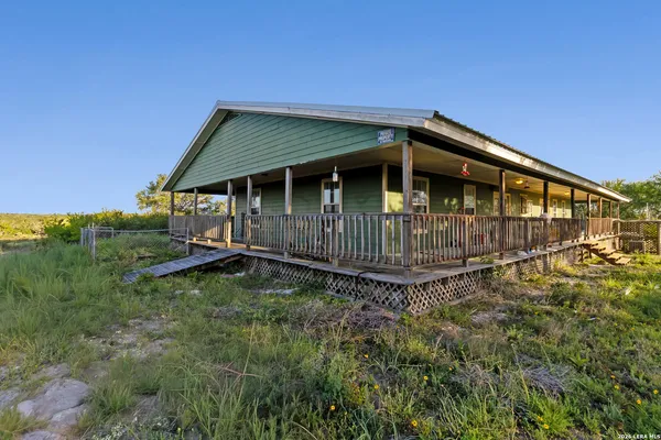 $369,000 | 6611 Tigre Road, Beeville, TX 78102