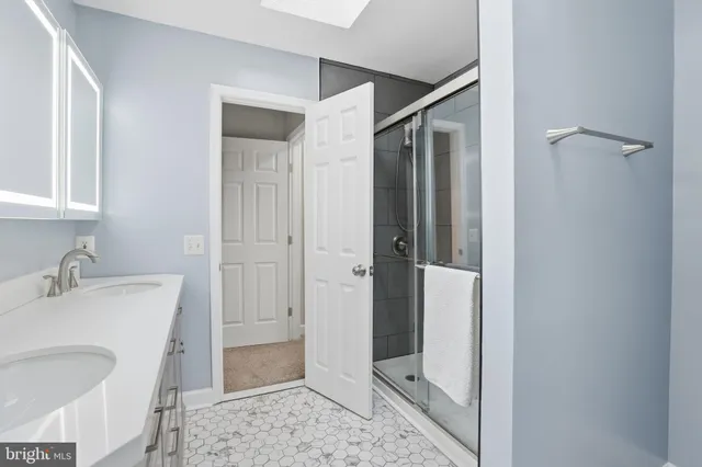 $950,000 | 5467 Quaint Drive, Woodbridge, VA 22193