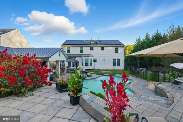 $950,000 | 5467 Quaint Drive, Woodbridge, VA 22193