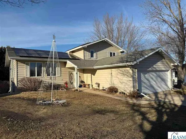 $329,900 | 6 Learig Lane, St. James, MN 56081