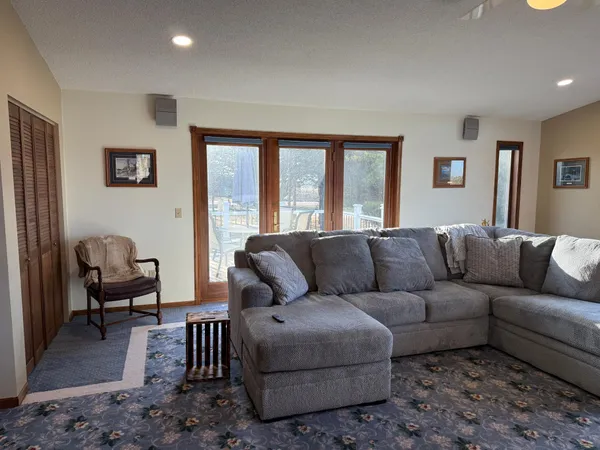 $320,900 | 6 Learig Lane, St. James, MN 56081