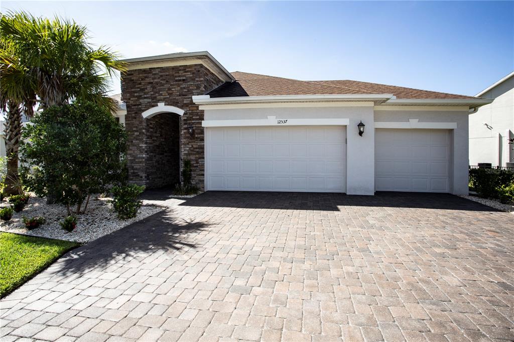 a front view of house with yard