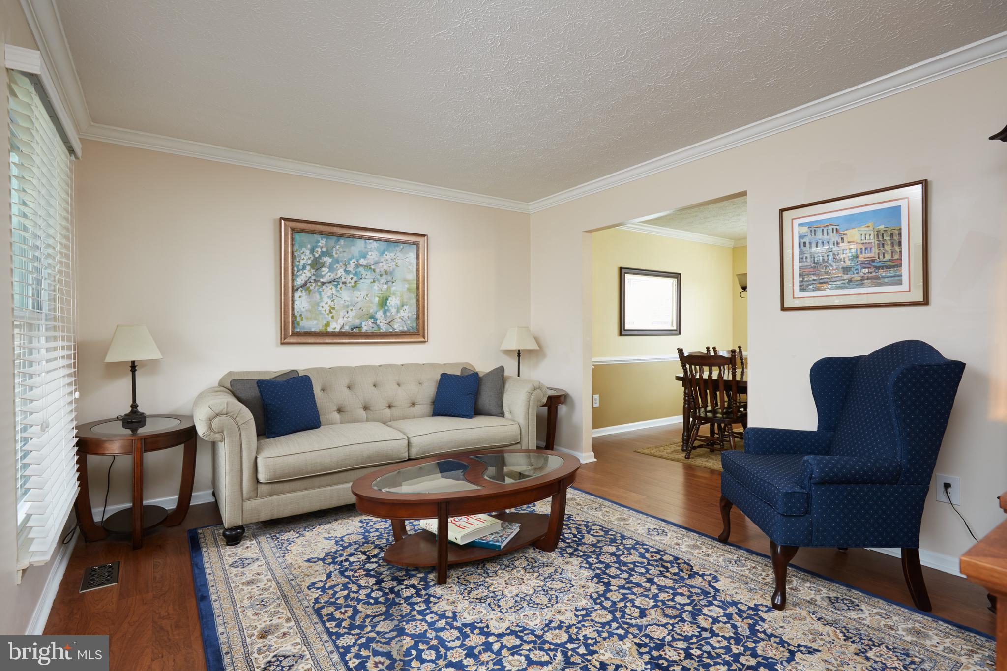 12619 Bridoon Lane Reston, VA 20191 - Photo 4 of 33 Living Room
