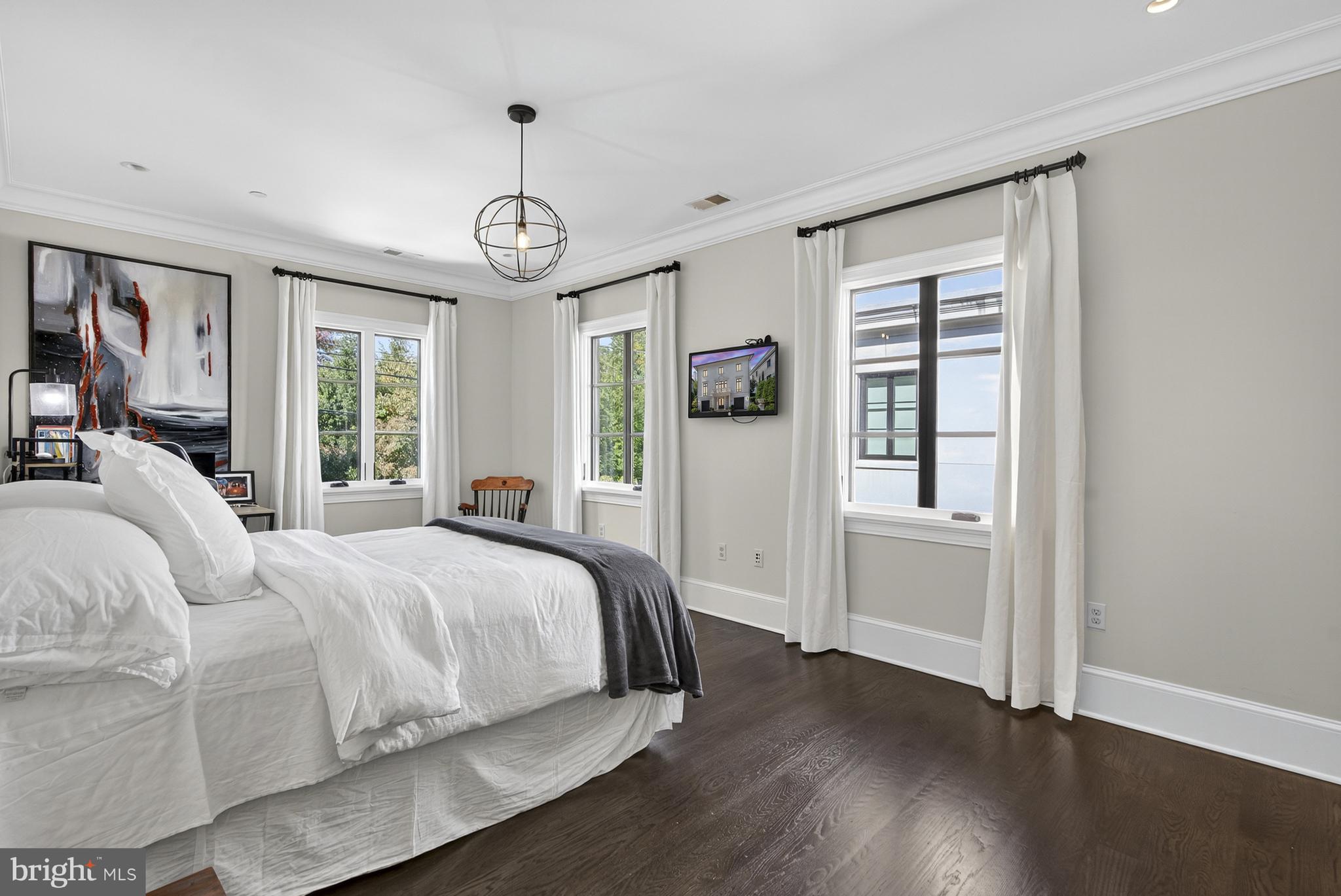 2107 Foxhall Road Northwest Washington, DC 20007 - Photo 53 of 64 Bedroom