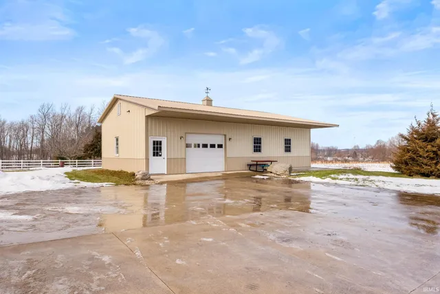 $895,000 | 4239 South Kinsey Road, Claypool, IN 46510