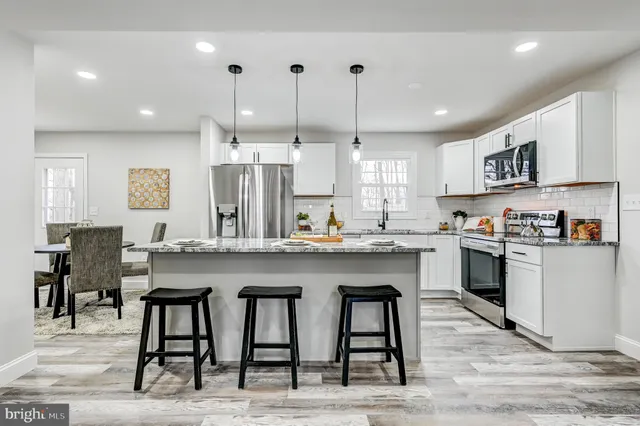 $749,900 | 14081 Monticello Drive, Cooksville, MD 21723