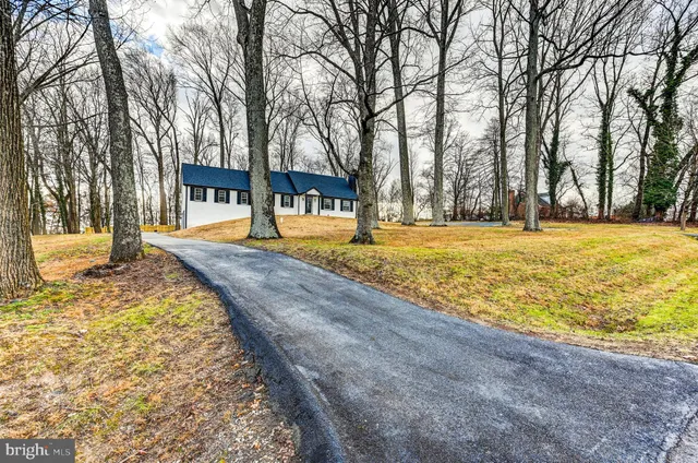 $749,900 | 14081 Monticello Drive, Cooksville, MD 21723