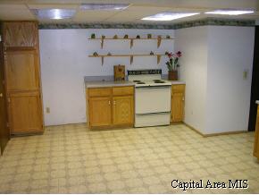 225 Willow Lane Springfield, IL 62707 - Photo 8 of 9