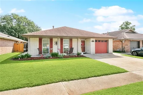 $389,000 | 1525 Hackberry Avenue, Metairie, LA 70001