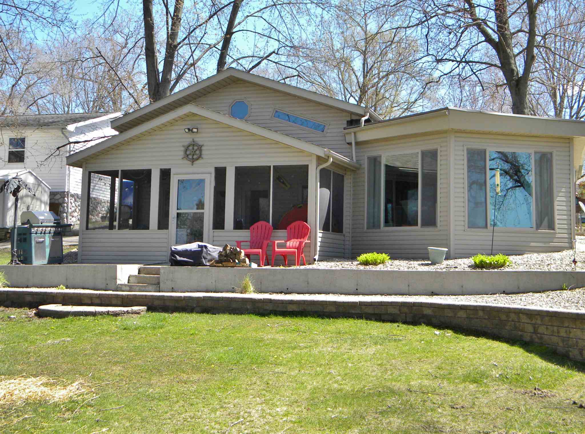 4463 North Sullivan Road Leesburg, IN 46538 - Photo 1 of 21 Gallery Image 1