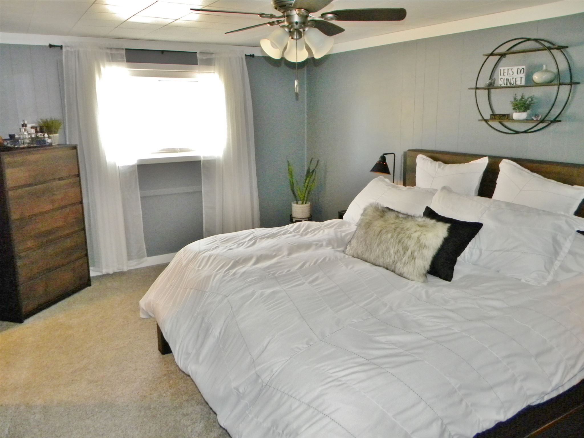 4463 North Sullivan Road Leesburg, IN 46538 - Photo 6 of 21 Gallery Image 6