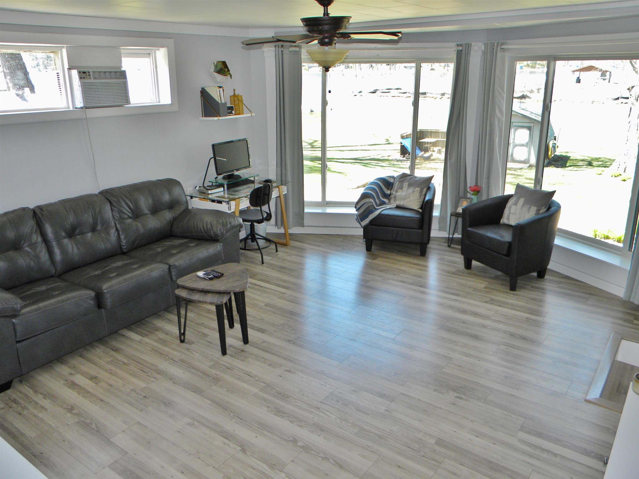 4463 North Sullivan Road Leesburg, IN 46538 - Photo 9 of 21 Gallery Image 9