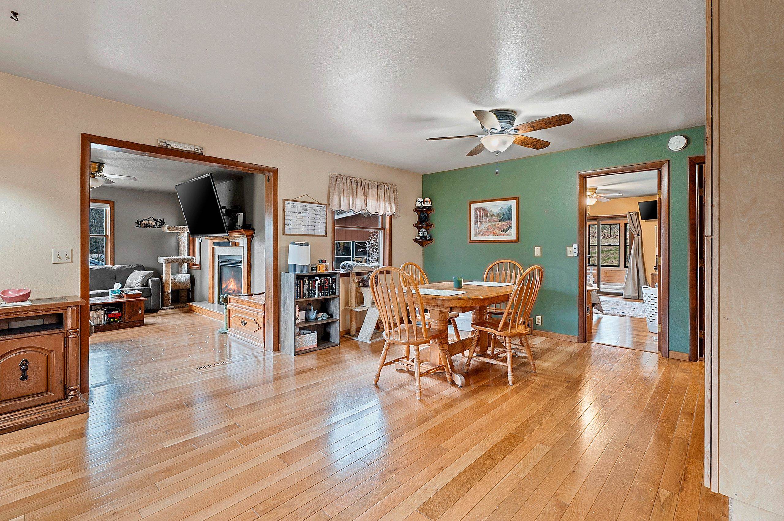 10257 Cedar Valley Lane Suring, WI 54174 - Photo 17 of 60