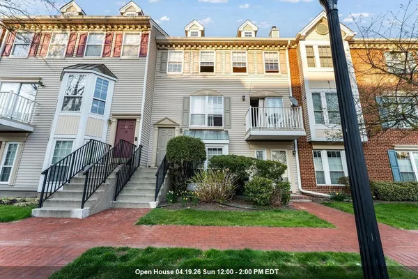 $425,000 | 15 Cedar Street, Jersey City, NJ 07305