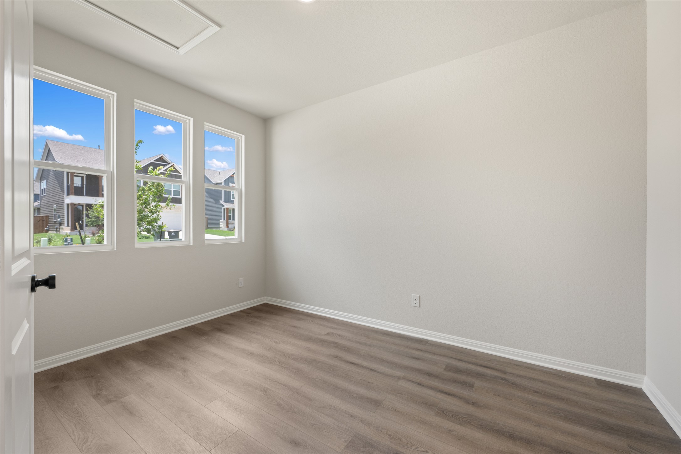 148 Jans Way Georgetown, TX 78626 - Photo 6 of 38