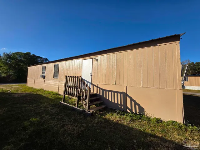 $875 | 2821 Hillcrest Avenue, Unit 10, Pensacola, FL 32526