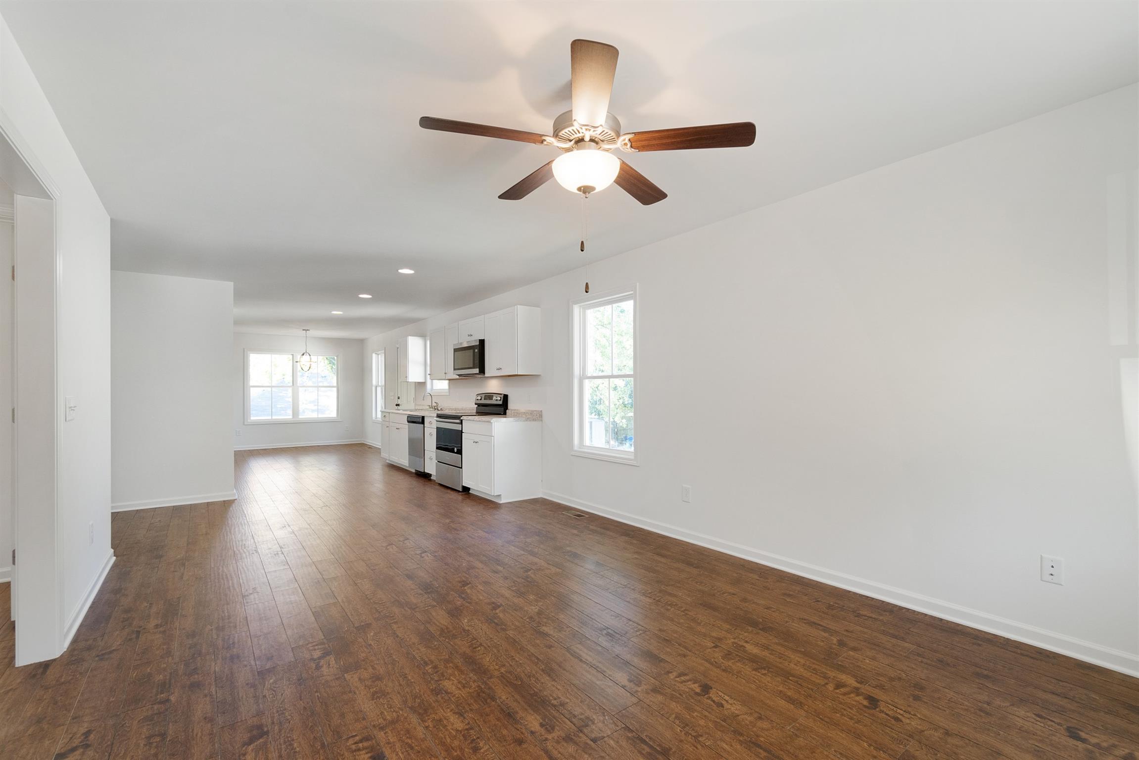 1611 Rawls Street Springfield, TN 37172 - Photo 2 of 10 Gallery Image 2