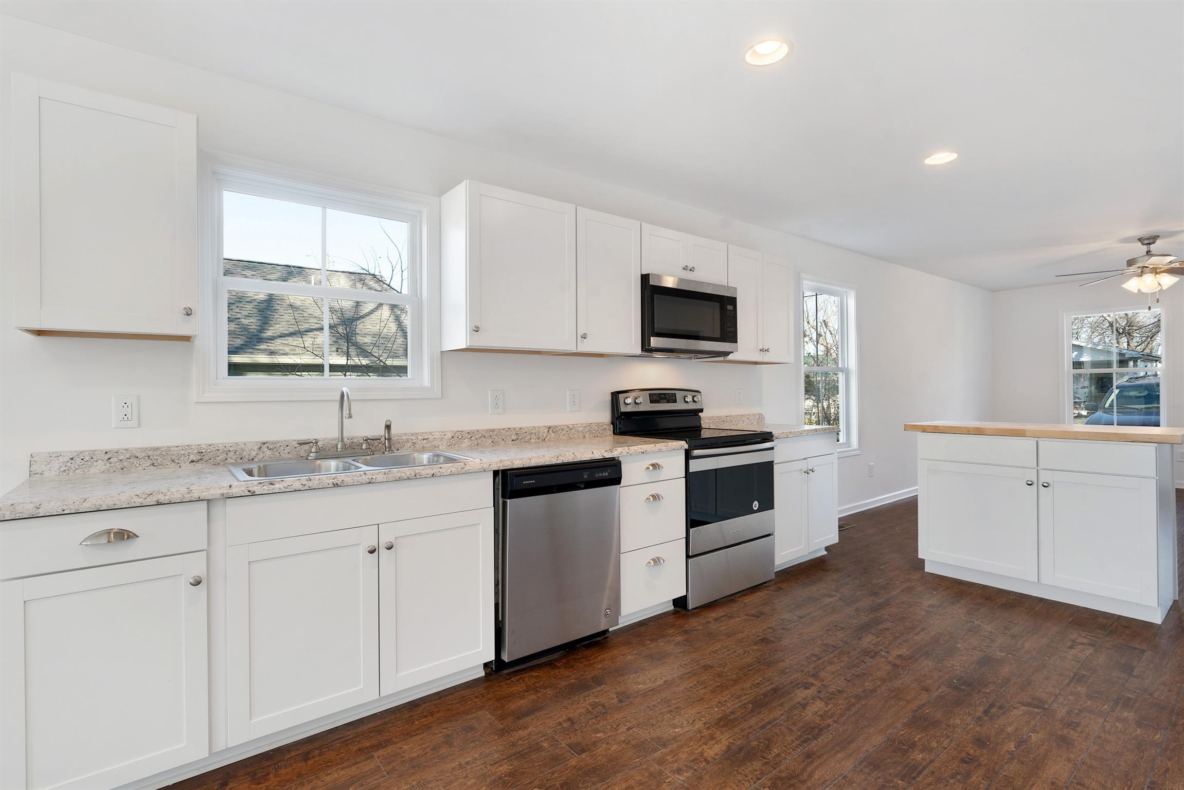 1611 Rawls Street Springfield, TN 37172 - Photo 3 of 10 Gallery Image 3