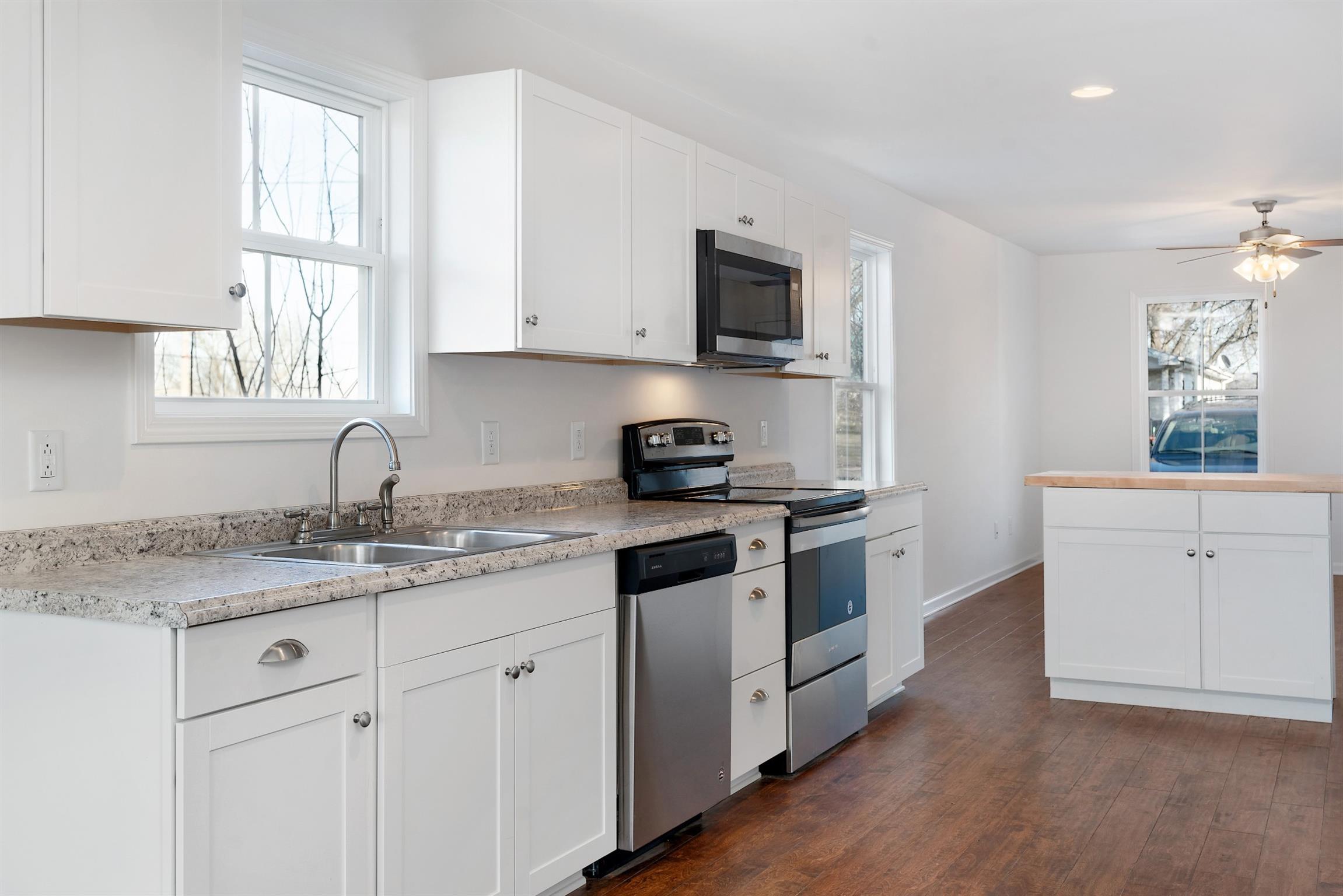 1611 Rawls Street Springfield, TN 37172 - Photo 5 of 10 Gallery Image 5