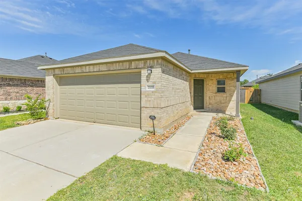 $1,900 | 2135 Twisted Cedar Court, Conroe, TX 77301