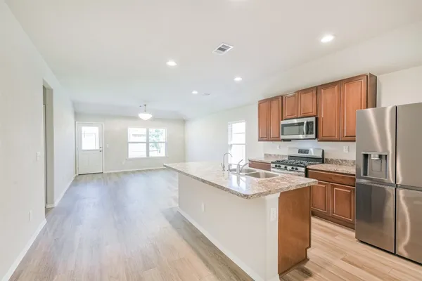 $1,900 | 2135 Twisted Cedar Court, Conroe, TX 77301