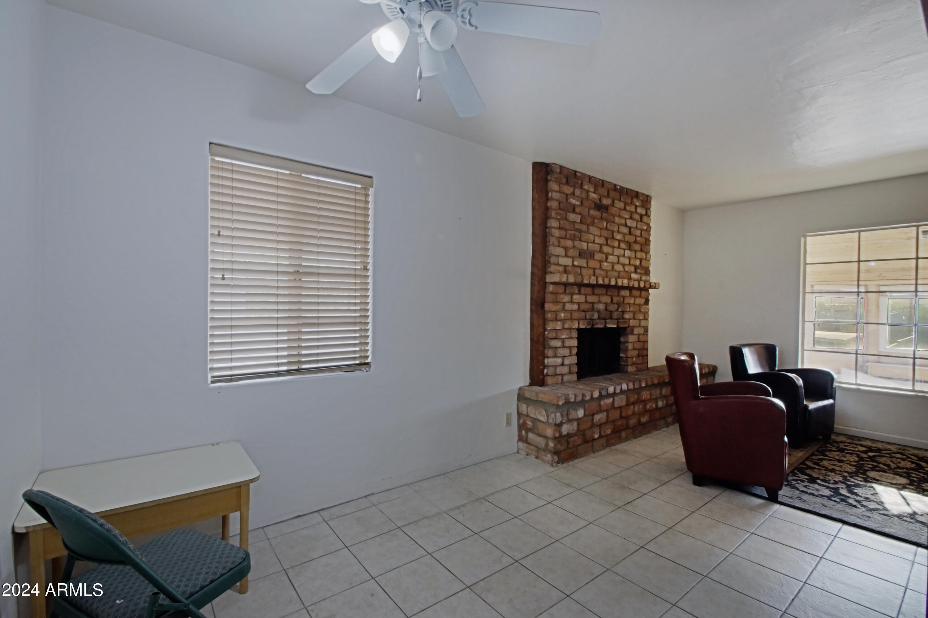 9622 North 1st Avenue Phoenix, AZ 85021 - Photo 19 of 48 Dining Area 1