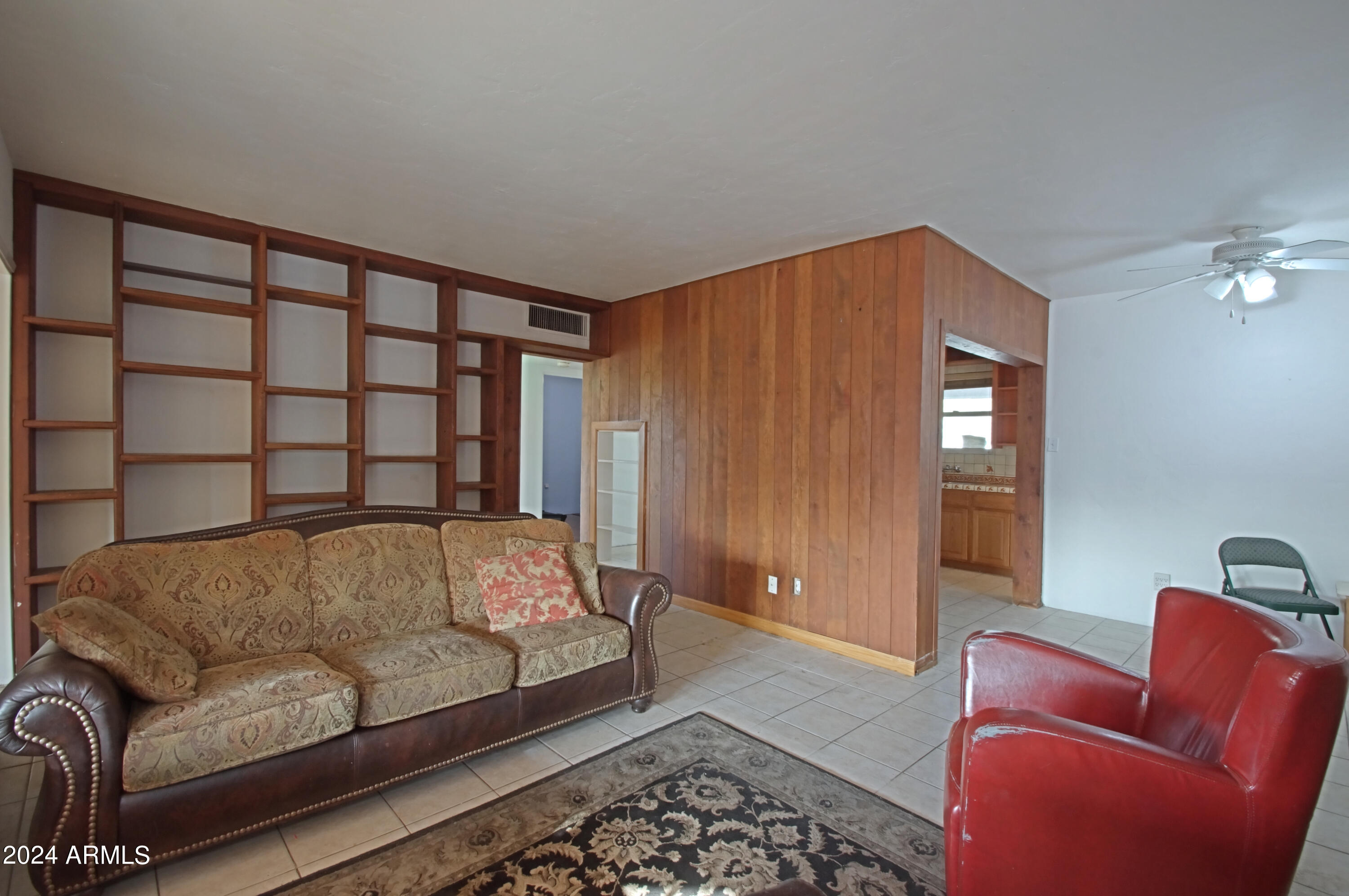 9622 North 1st Avenue Phoenix, AZ 85021 - Photo 30 of 48 Livingroom 2