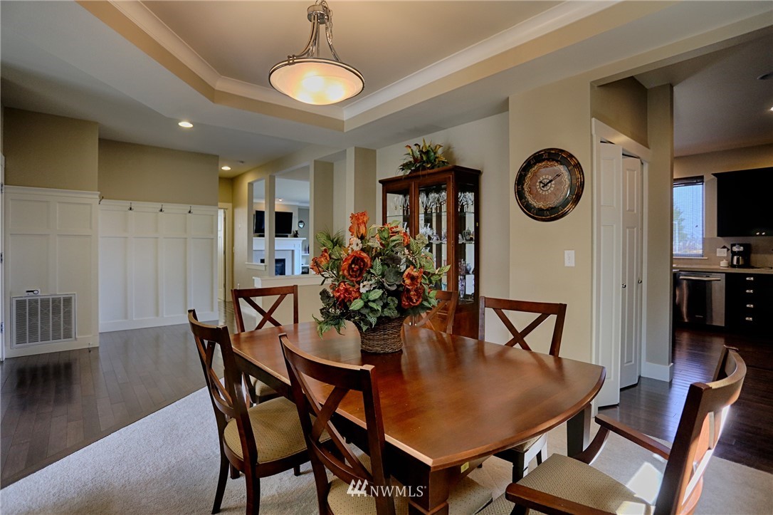 4117 180th Place Southeast Bothell, WA 98012 - Photo 4 of 25