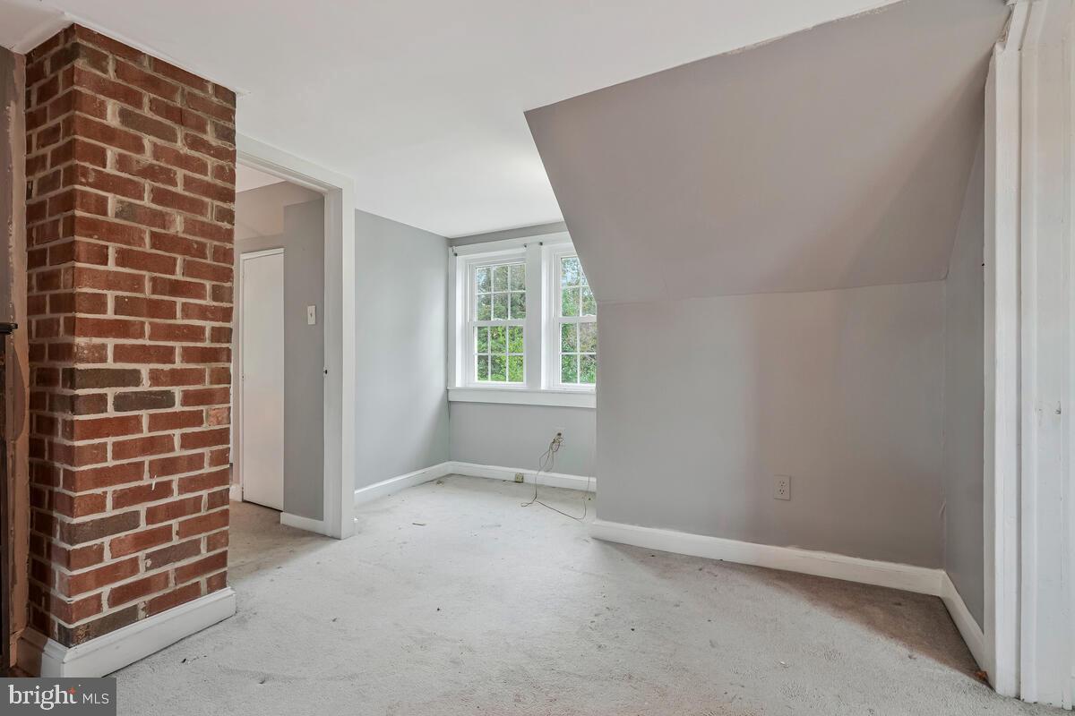 38888 Reeves Road Mechanicsville, MD 20659 - Photo 37 of 50 a view of an empty room with a window