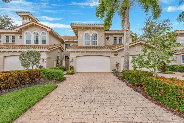 $599,000 | 9134 Cherry Oaks Lane, Unit 102, Naples, FL 34114