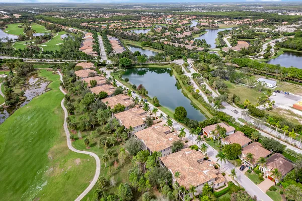 $599,000 | 9134 Cherry Oaks Lane, Unit 102, Naples, FL 34114