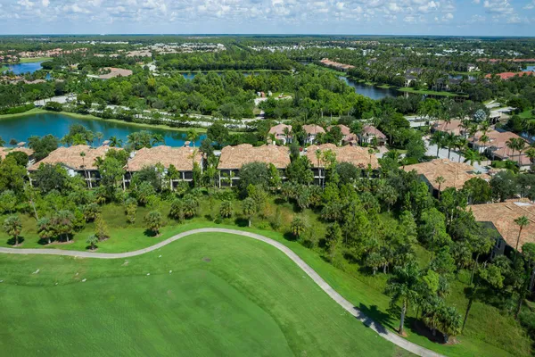 $599,000 | 9134 Cherry Oaks Lane, Unit 102, Naples, FL 34114